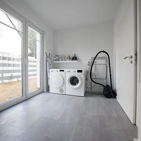 Weisses Haus, Vollausstattung Aurich